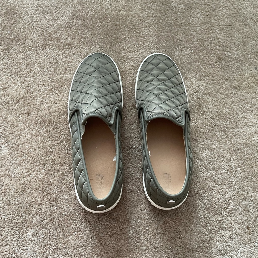 Ecentrcq Green Sneakers